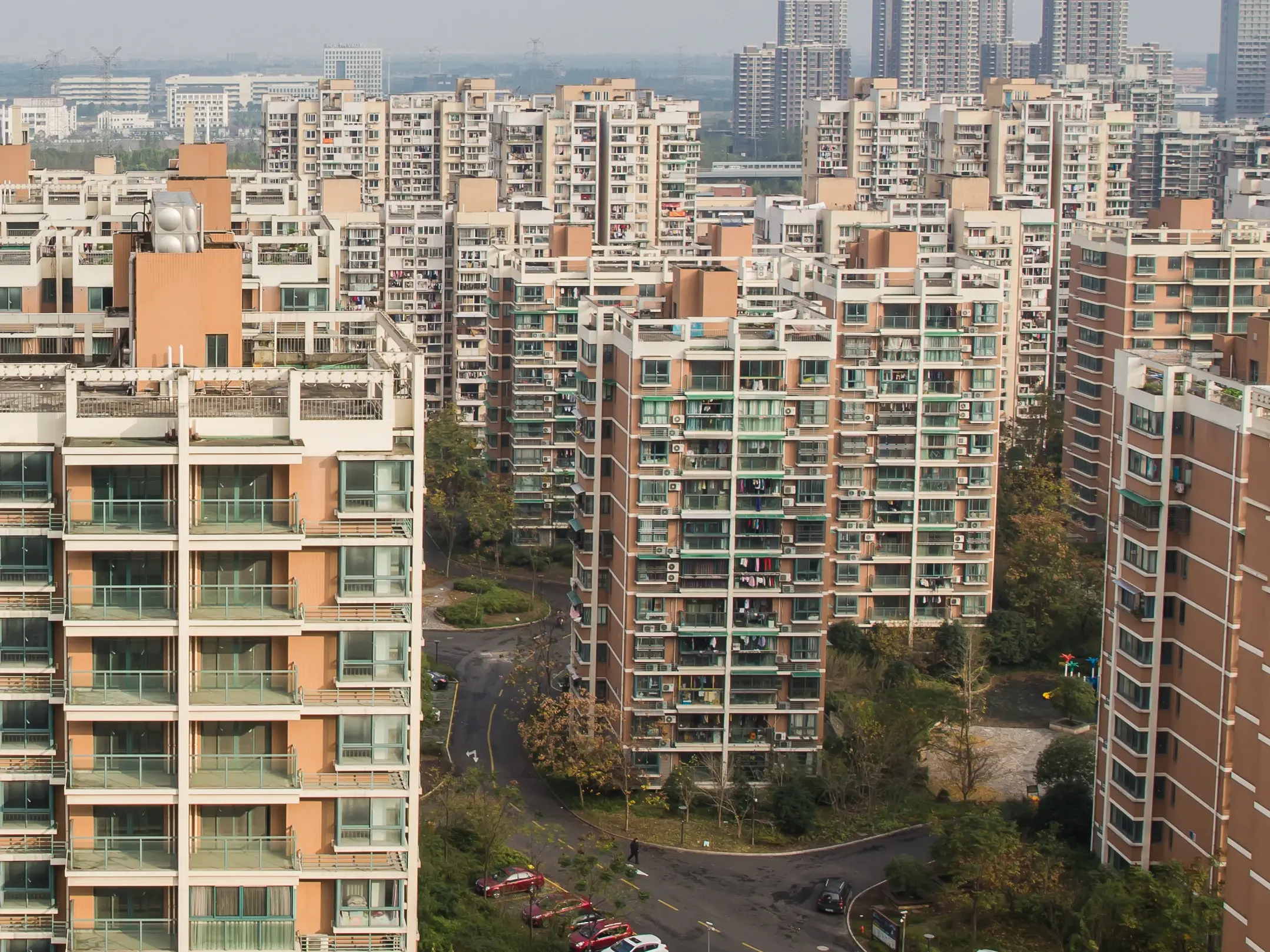 楼市限购全国仅剩7地!限购政策取消能刺激楼市回暖吗?(图1) 楼市限购全国仅剩7地!限购政策取消能刺激楼市回暖吗?(图1)