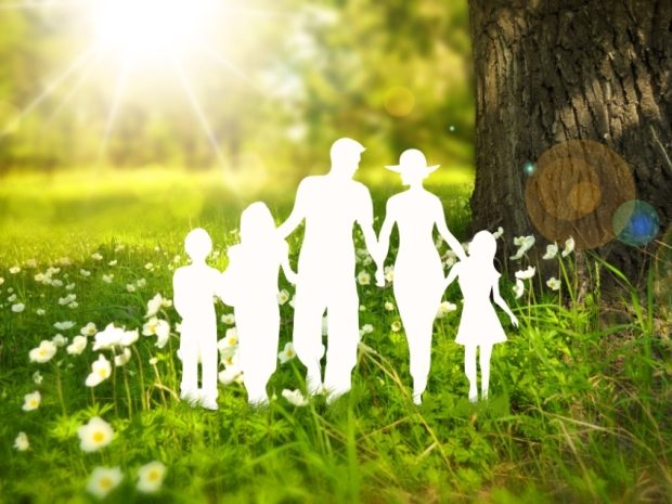 男子怒斥不动产登记中心上班时间没人,房产转移登记效率如何提升(图1) 男子怒斥不动产登记中心上班时间没人,房产转移登记效率如何提升(图1)