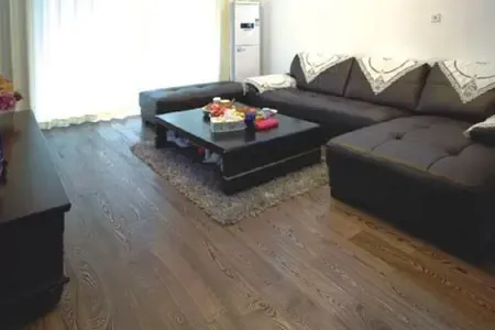 安信地板和圣象地板哪个好?安信地板如何选购?(图1) 安信地板和圣象地板哪个好?安信地板如何选购?(图1)