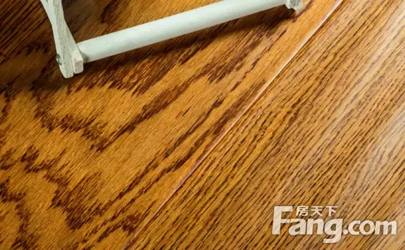 实木地板和实木复合地板哪个好 实木地板和实木复合地板哪个好