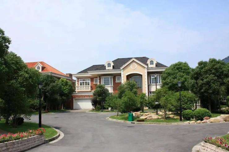 上海38栋法式独栋庄园,竟然藏着世界500强高管的居住秘密(图13) 上海38栋法式独栋庄园,竟然藏着世界500强高管的居住秘密(图13)