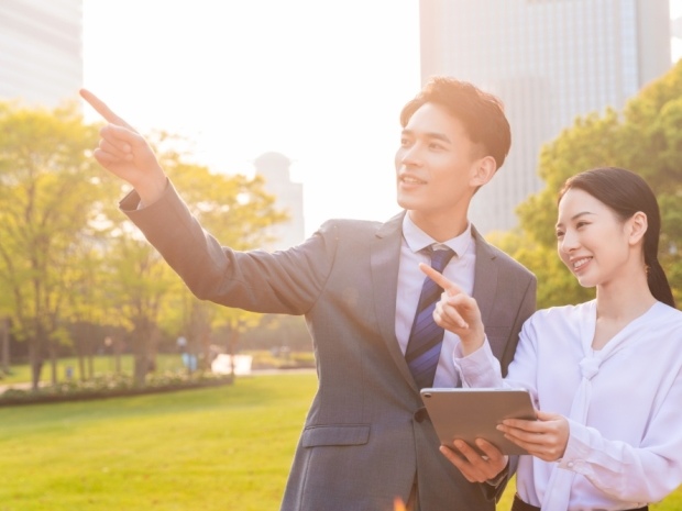 婚姻期间一人买房,到底是独资还是共有?揭秘房产归属之谜(图1)